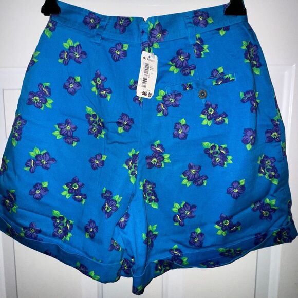 LIZSPORT New High Waisted Pleated Floral Cotton Shorts - Picture 2 of 9